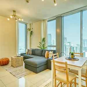 https://splendid-penthouse-burj-khalifa-fountain-view.dubaihotelsoffers.com